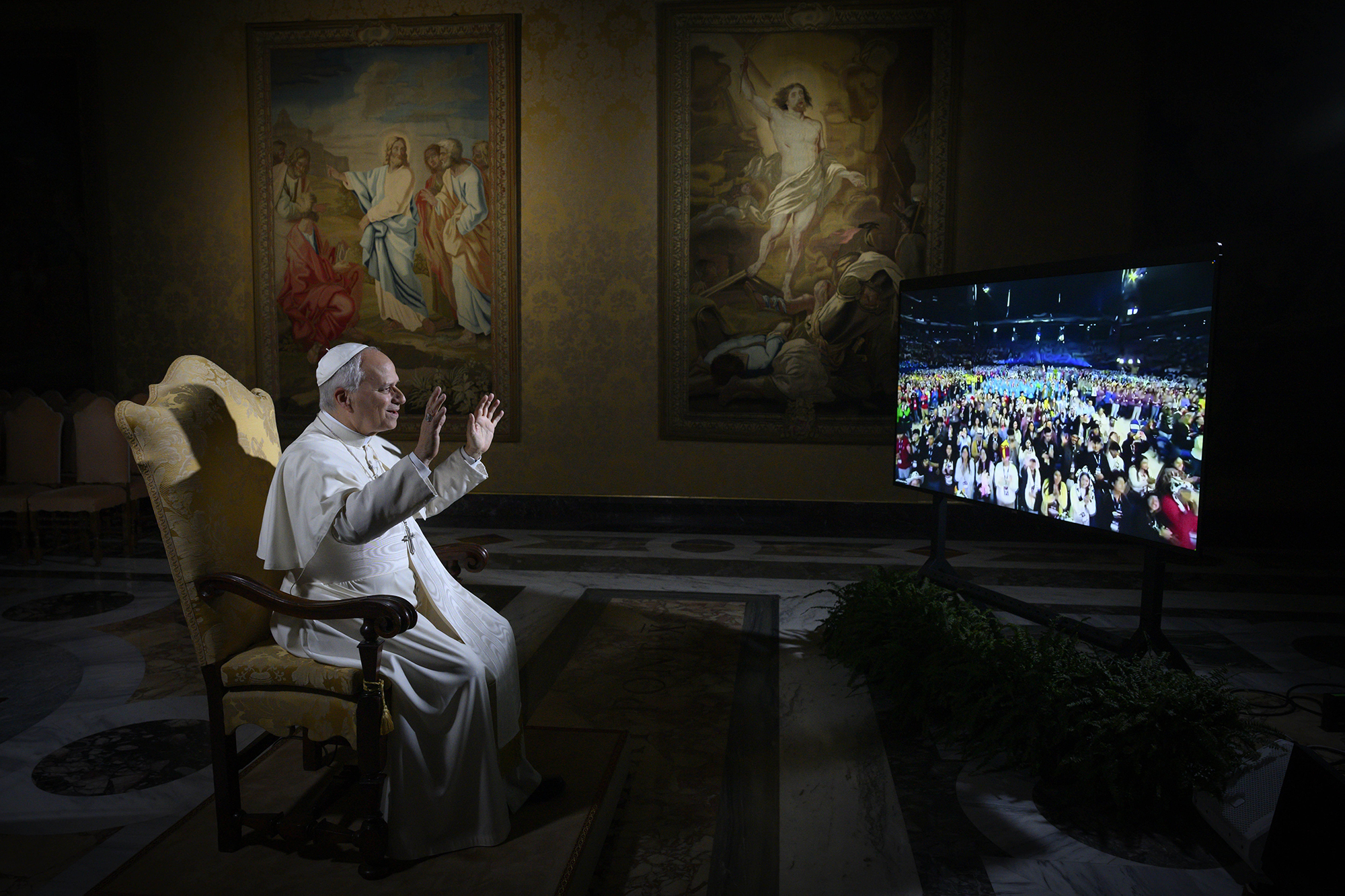 Pope tells U.S. high school students their voice, ideas, faith matter