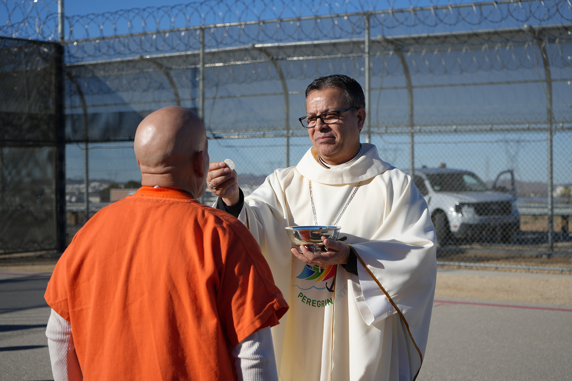 California bishops celebrate Mass for detainees in ICE facility