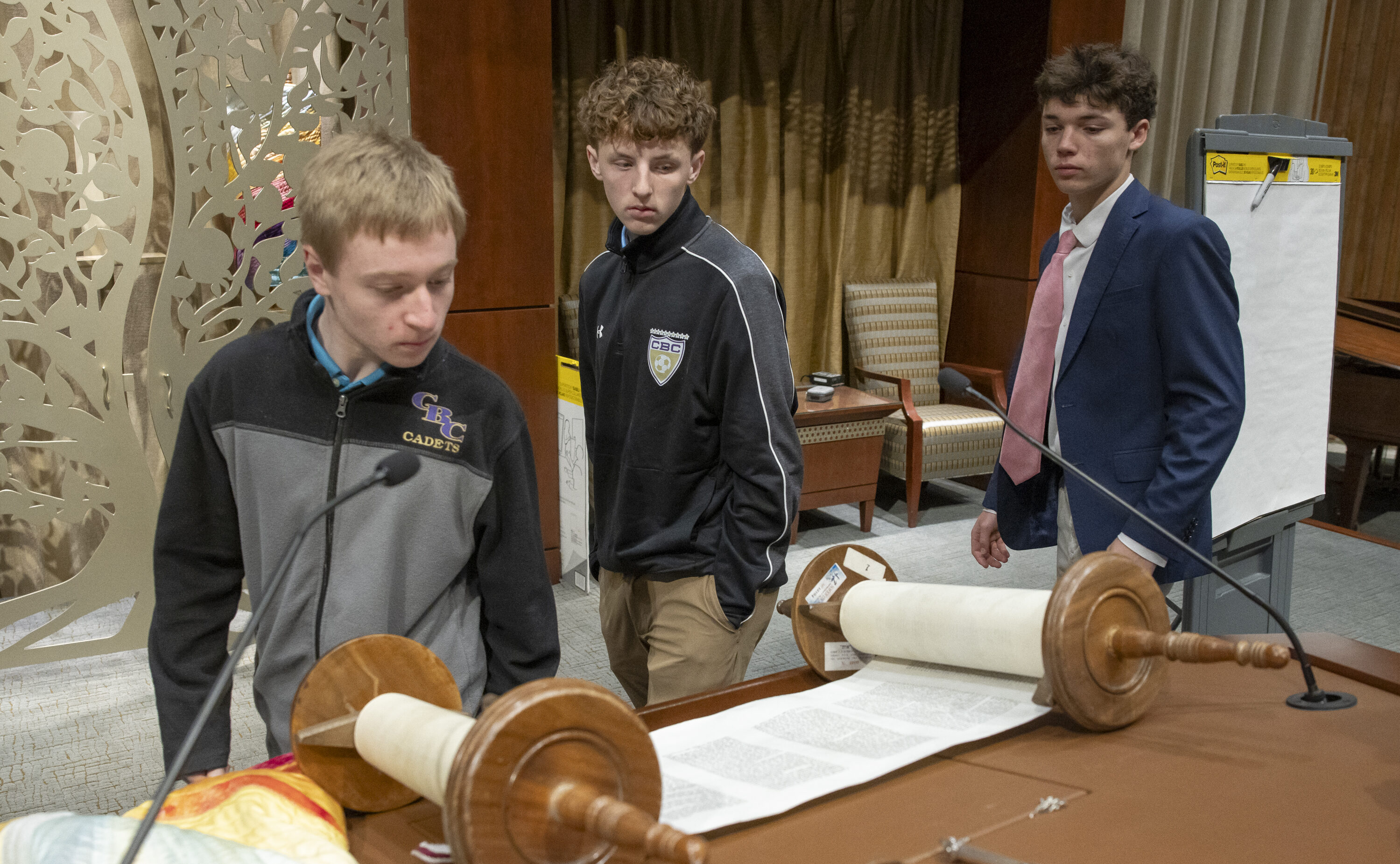 Student to Student program builds bridges between Jewish teens and Catholic school students