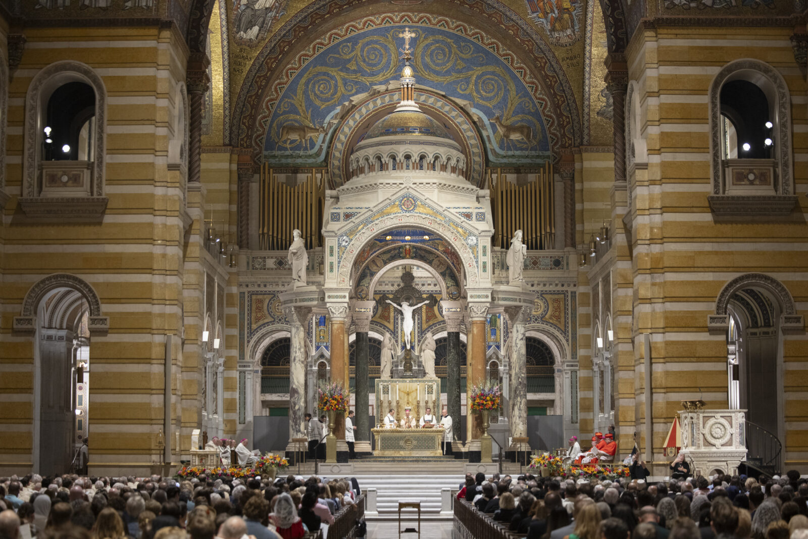 Faithful Gathered for the Bicentennial Mass