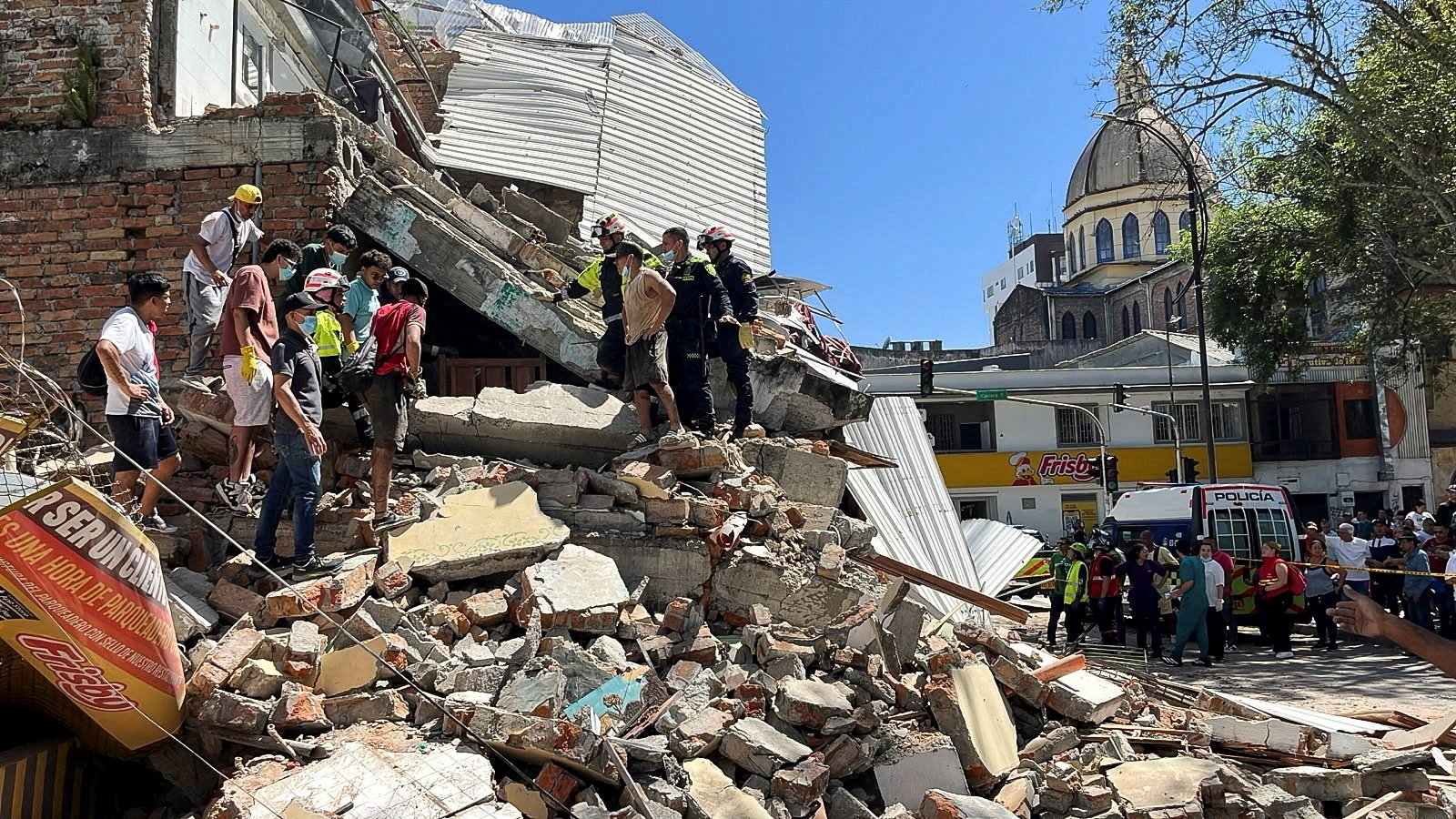 Pope Leo XIV offers prayers, condolences following Colombia earthquake