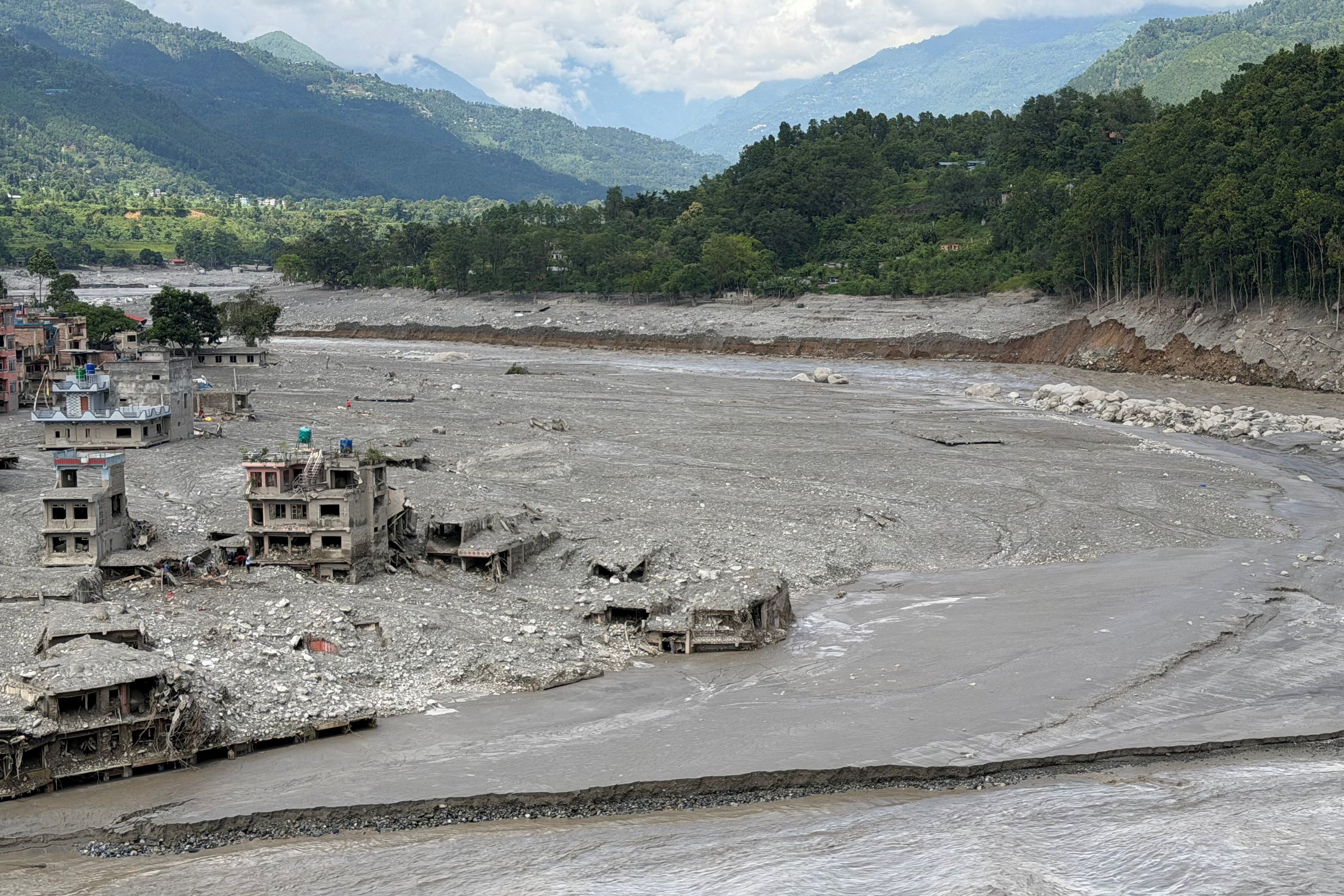 Catholic agencies respond to devastating Nepal floods